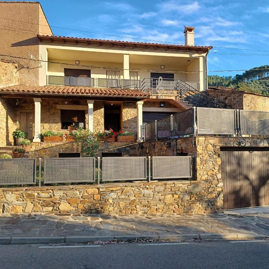 Apartamento Las Campanitas Nunomoral Exterior foto